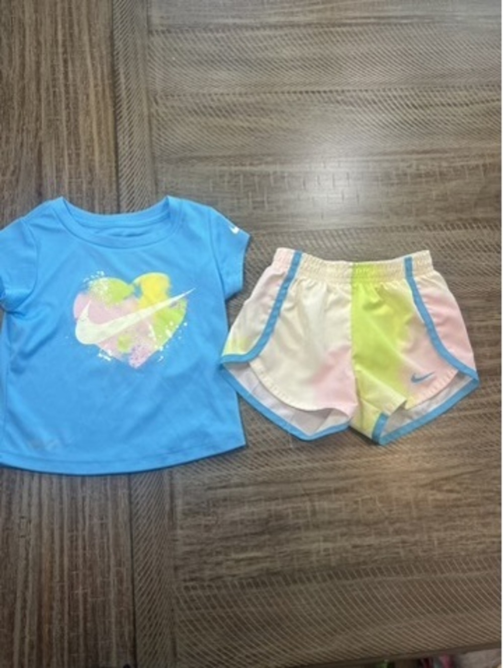 Nike Girls 2T Dri Fit Matching short sleeve shorts outfit set